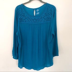 ** Sold ** St. John’s Bay long sleeve blouse